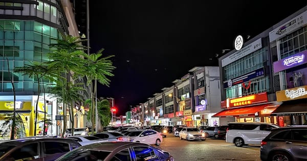 10 Things To Do In Mount Austin After Dark
